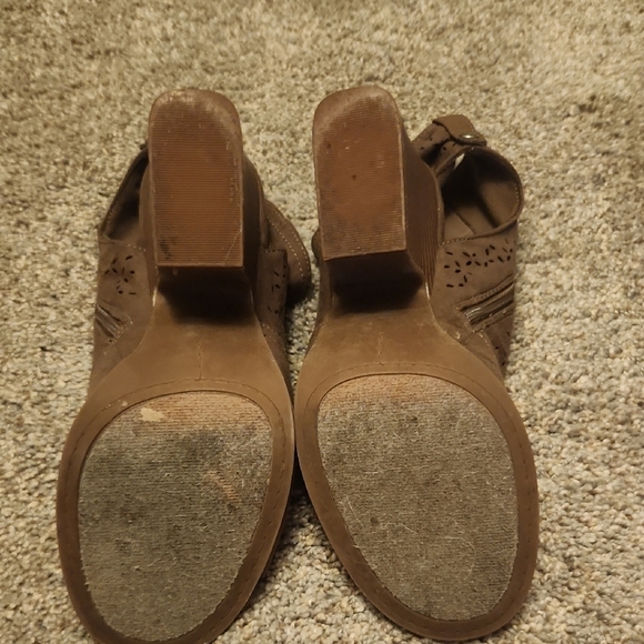 Sugar Brown Suede Heeled Boots with Perforated Design - Picture 7 of 7